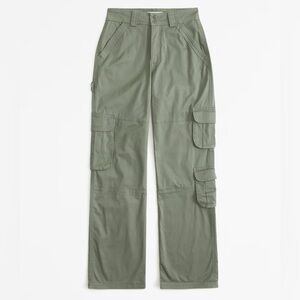 NWT Abercrombie Relaxed Cargo 6L (28)